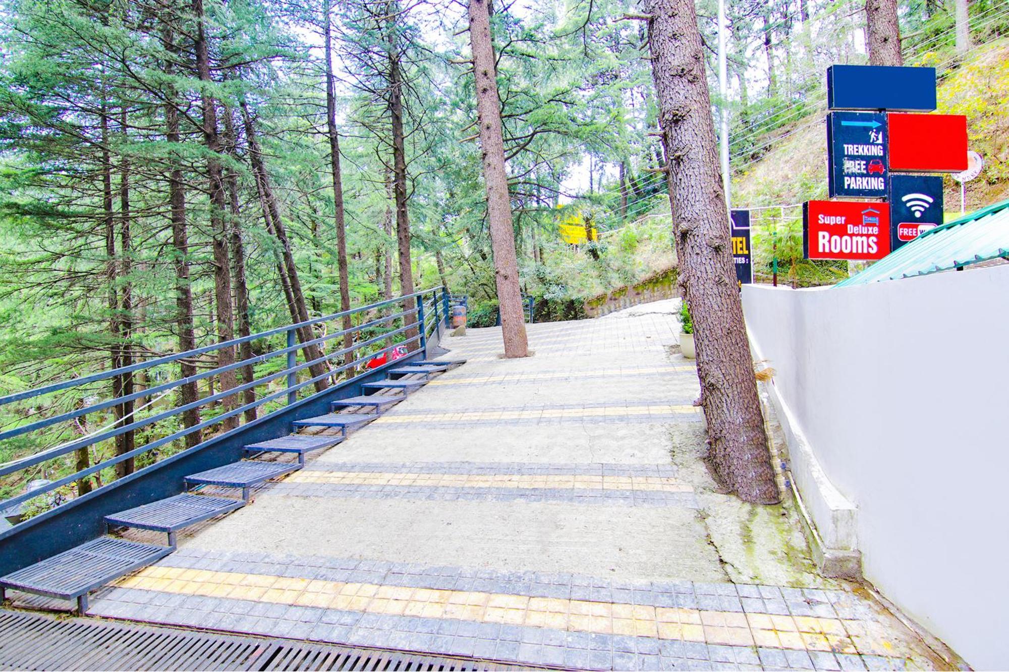 Rr Hotel & Resort Dharamsala Zewnętrze zdjęcie